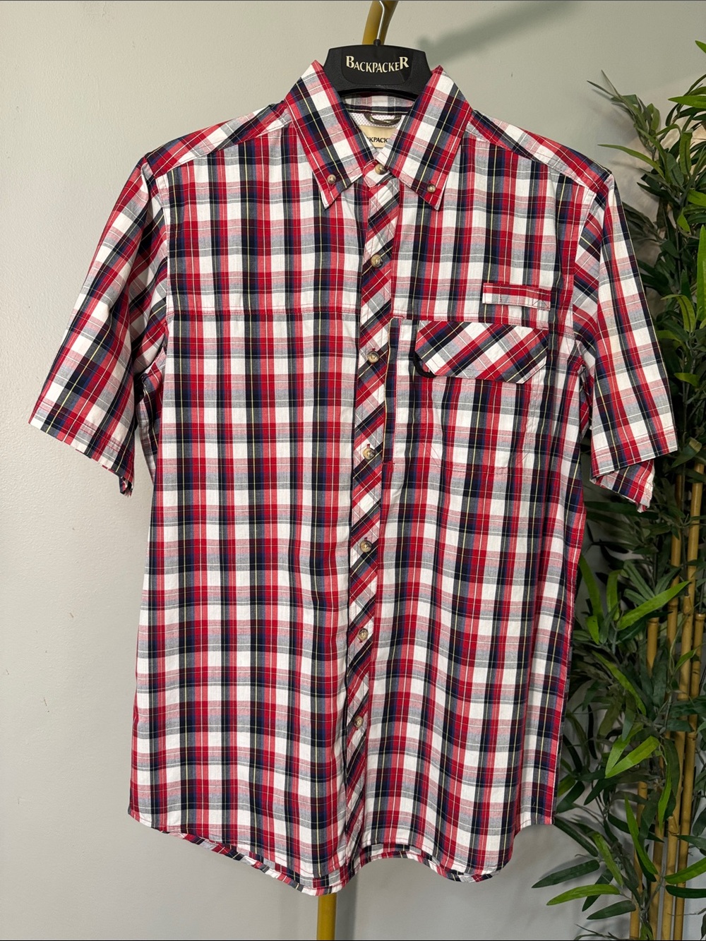 Backpacker Classic Red & Navy Plaid Short-Sleeve Button-Down Shirt multi pocket
